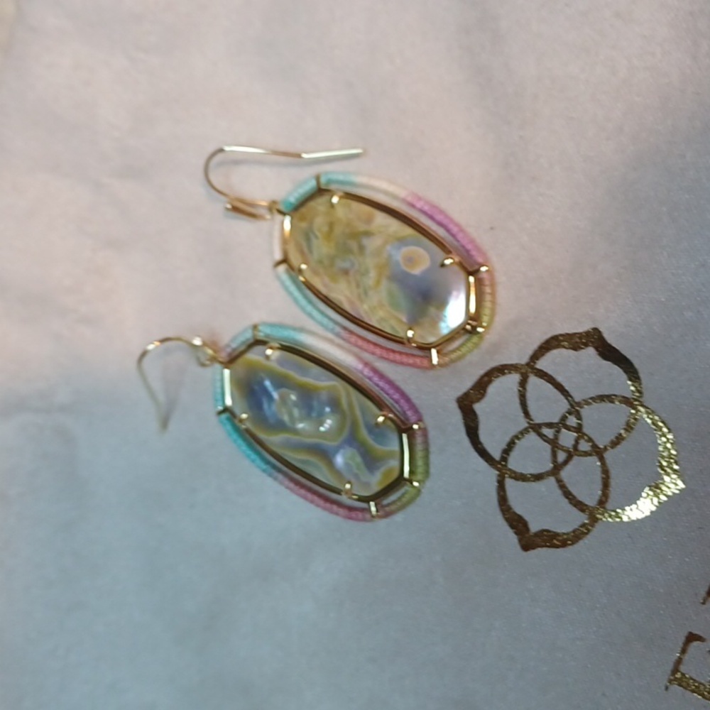 Kendra Scott Threaded Elle Earrings - Picture 5 of 5